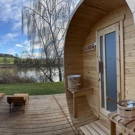 Campismo de Luxo Yary Yurt Všeruby