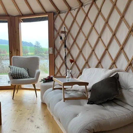 Yary Yurt *