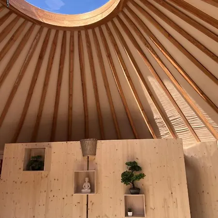 Yary Yurt Luksustelt