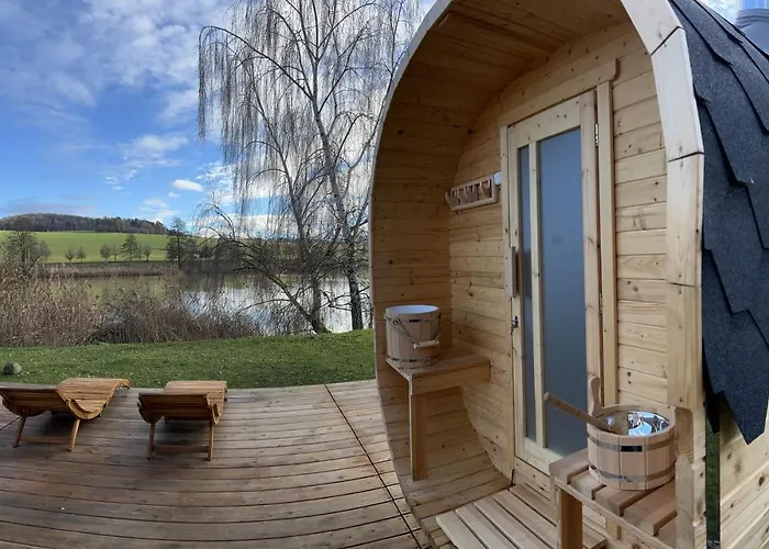 Glamping Yary Yurt Všeruby