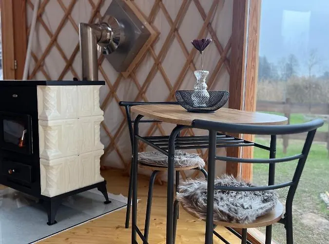 Yary Yurt Glamping *